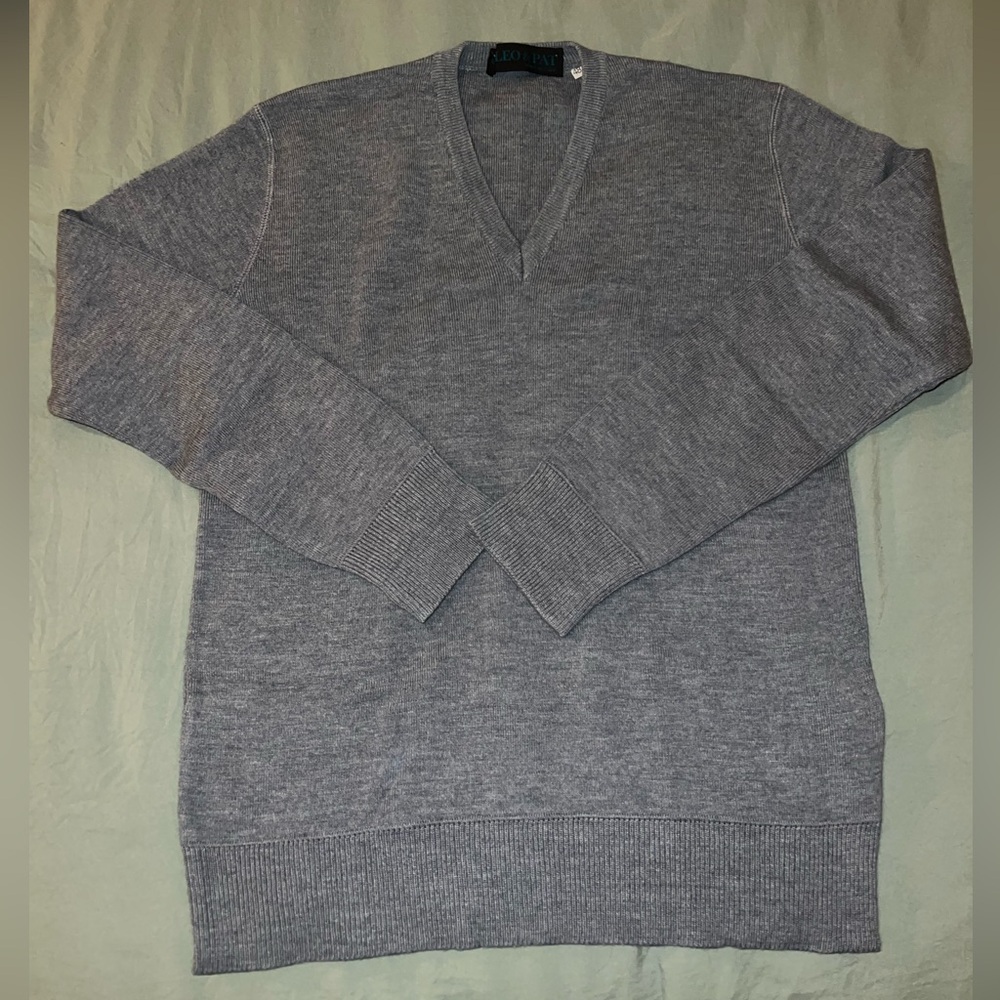 Vintage Cleo & Pat Wool V Neck Sweater | Gray size 48